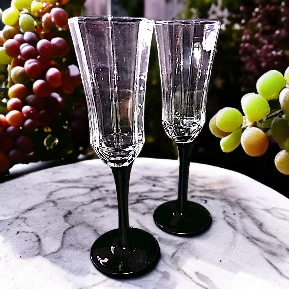 2 Luminarc Arcoroc Octime Domino Champagne Flutes Glasses France Set Black Stem.